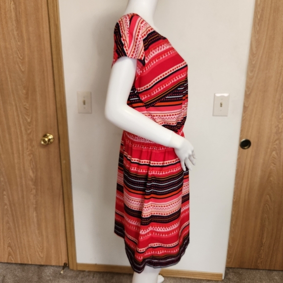Red Merona geometric print dress size large - Picture 8 of 10